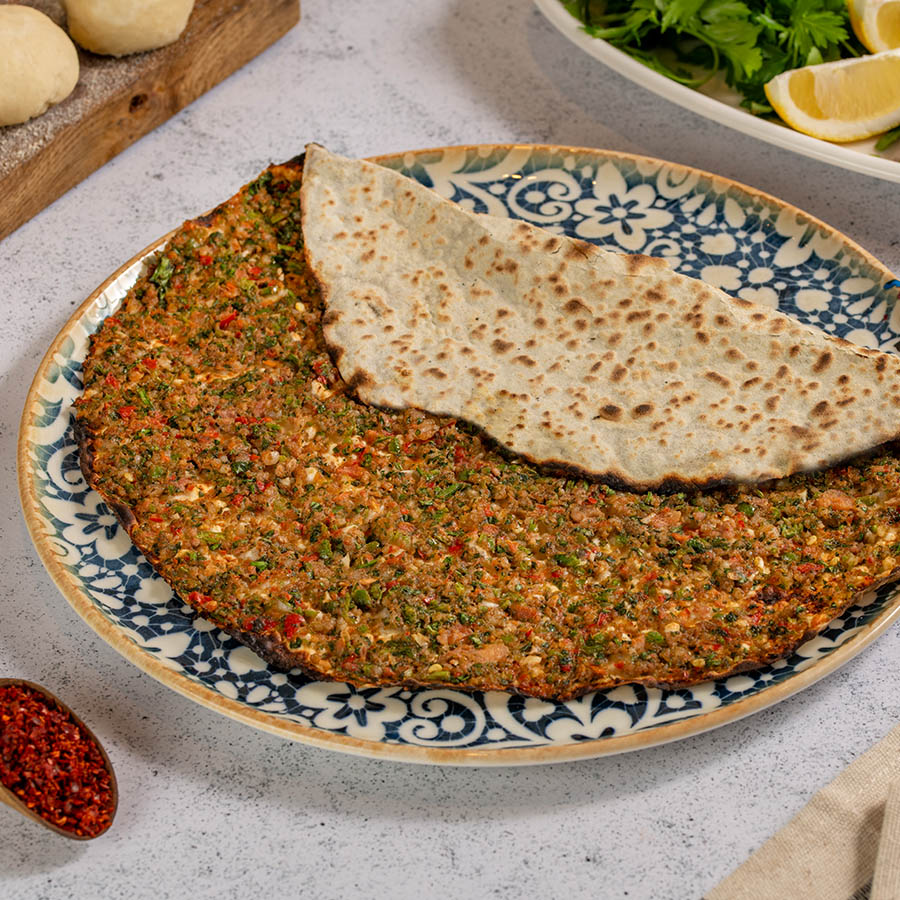 SARIMSAKLI ANTEP LAHMACUN